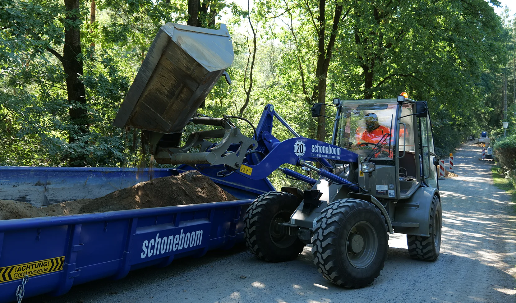Fahrzeugbeschriftung für Baufahrzeuge