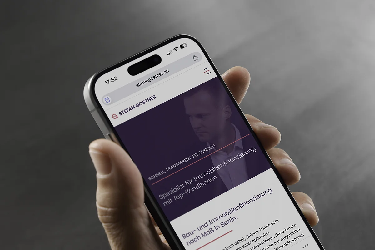 Gestaltung des Firmenlogos und Entwicklung der Website